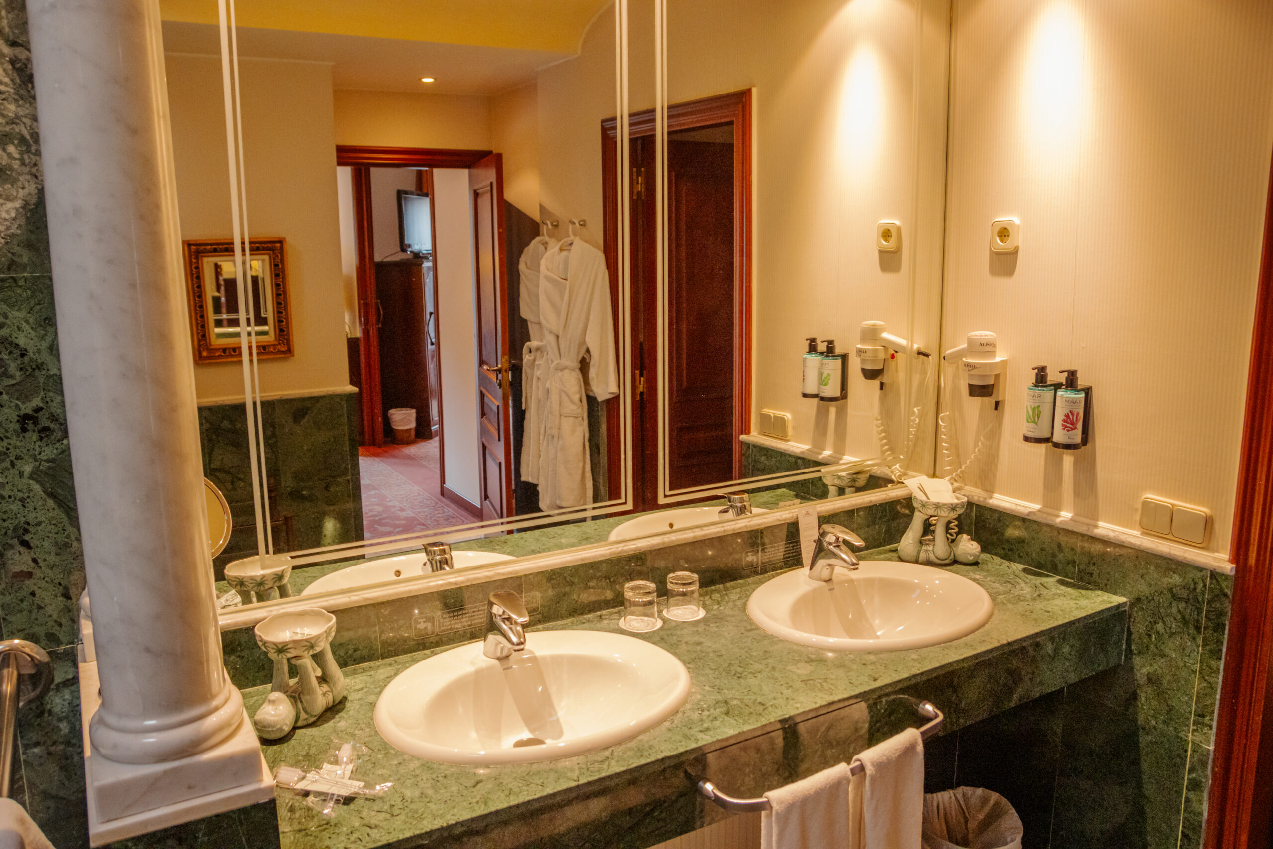HOTEL TERMES MONTBRIO habitaciones Suite Classica