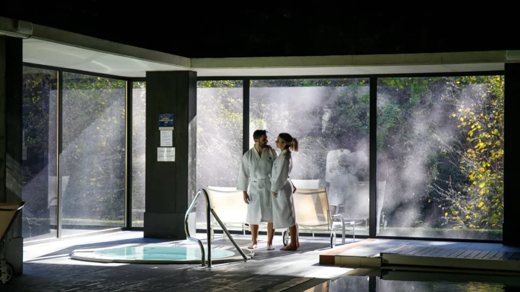 hotel balneario font vella ()